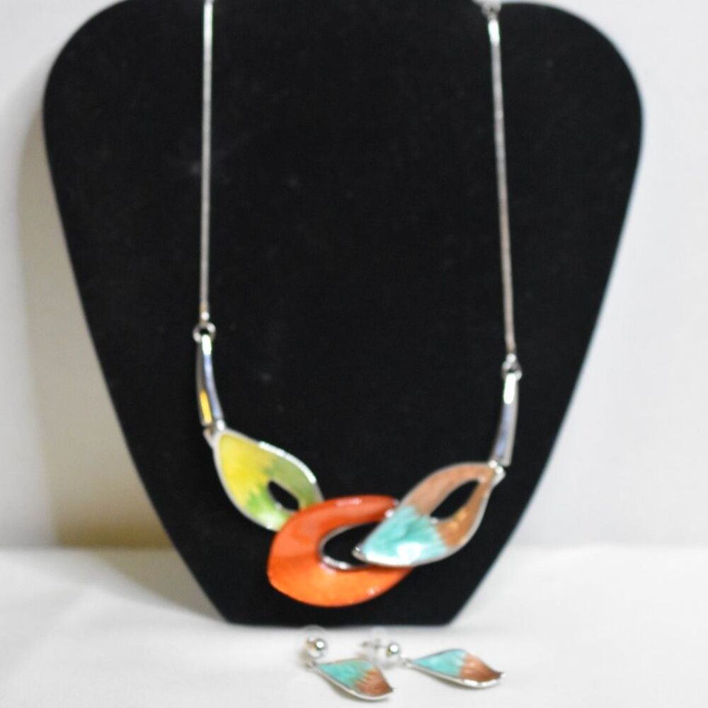 Bewitching Multi Color Enamel Leaf Silver Tone1.5" Earrings 16" Y2K Necklace